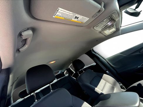 Used 2020 Chevrolet Malibu LS image 28