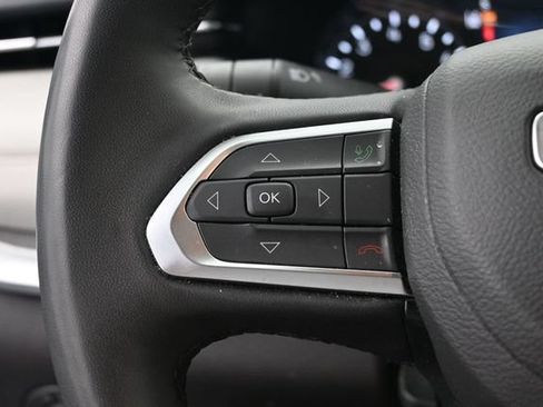 Used 2025 Jeep Compass Limited AWD/4WD image 29