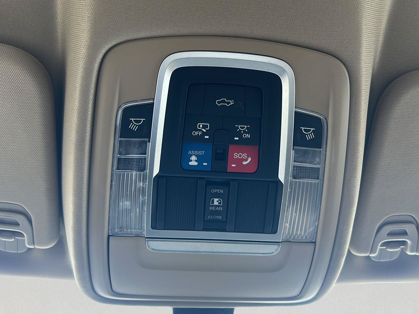 Used 2020 RAM 1500 Limited RWD image 18