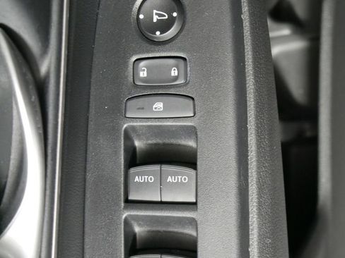 Used 2020 Honda CR-V Touring image 29