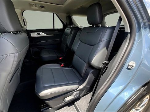 New 2025 Ford Explorer Active w/ Active Comfort Package image 10