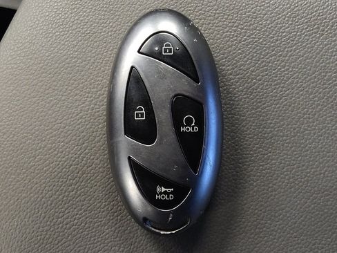 Used 2025 Hyundai Elantra SEL FWD image 32