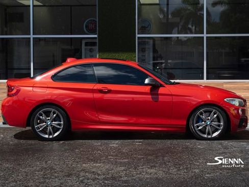 Used 2015 BMW M235i Coupe image 5