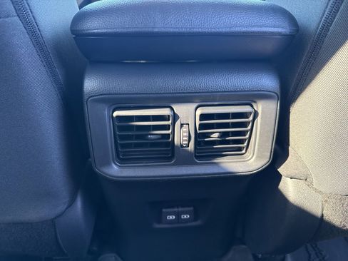 Used 2023 Toyota RAV4 AWD Hybrid image 27