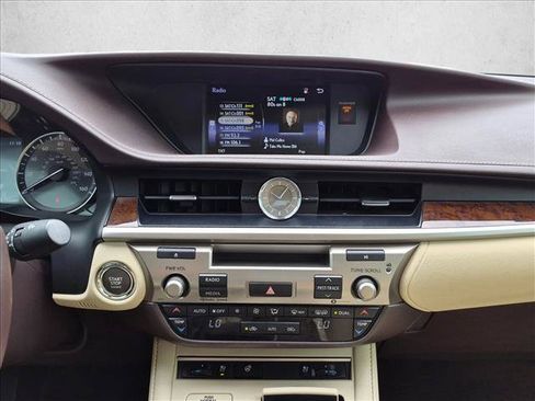 Used 2018 Lexus ES 350 w/ Premier Package FWD image 10