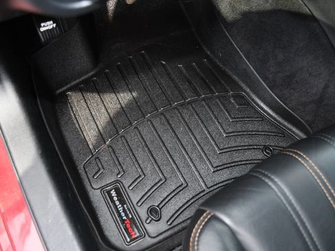 Used 2018 Chrysler 300 S w/ 300S Alloy Package image 14