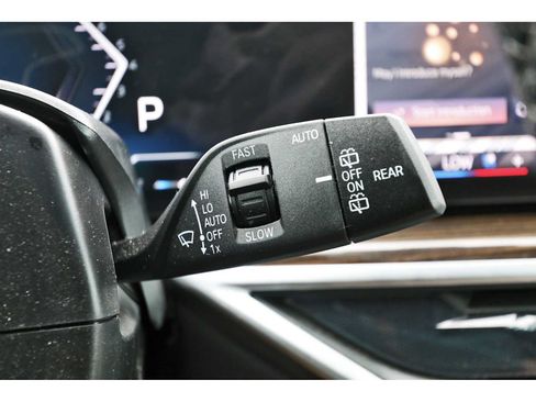 Used 2025 BMW X5 xDrive40i AWD/4WD image 18