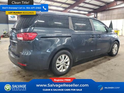 Used 2016 Kia Sedona LX w/ Option Group 020 FWD image 4