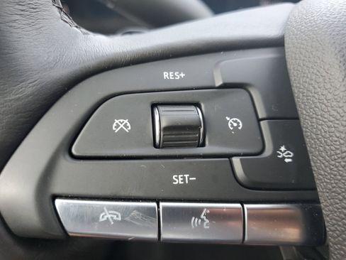 Used 2024 Cadillac XT4 Premium Luxury image 30