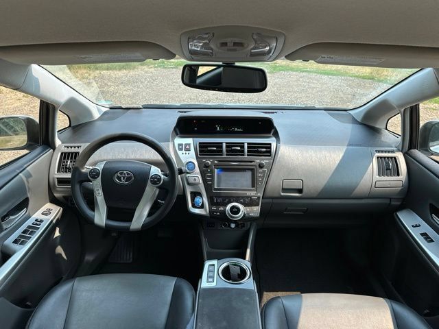 Used 2012 Toyota Prius V Five FWD image 11