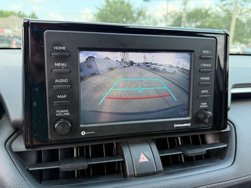 Used 2022 Toyota RAV4 XLE FWD image 20
