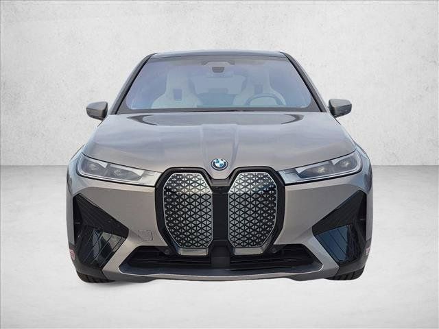 Certified 2024 BMW iX xDrive50 w/ Premium Package AWD/4WD image 2