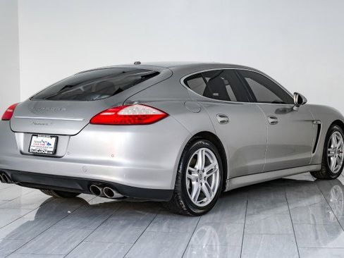 Used 2010 Porsche Panamera S RWD image 6