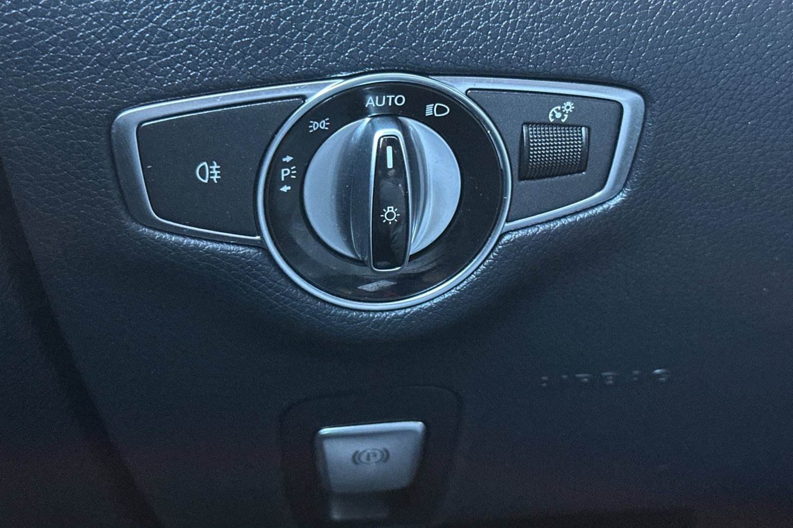 Used 2023 Mercedes-Benz E 350 Sedan image 36