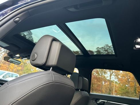 Used 2025 Audi Q3 2.0T Premium image 25