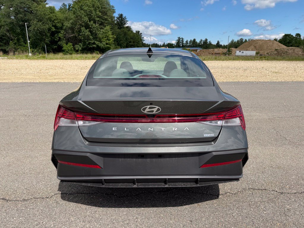 New 2026 Hyundai Elantra SEL w/ Cargo Package FWD image 20