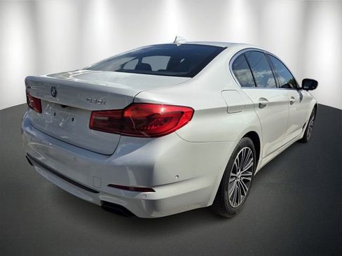 Used 2019 BMW 540i xDrive w/ Premium Package AWD/4WD image 4