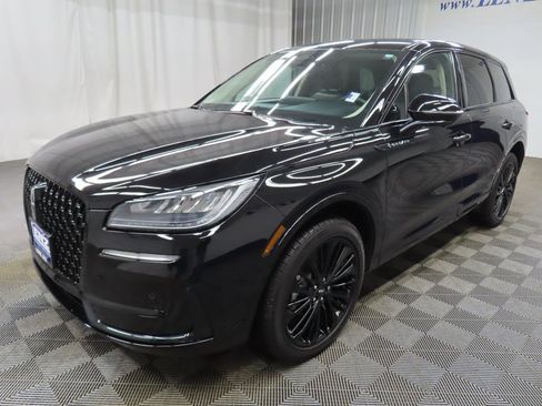 Used 2025 Lincoln Corsair Premiere w/ Jet Appearance Package image 6