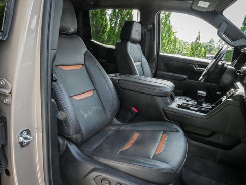 Used 2023 GMC Sierra 1500 AT4 w/ AT4 Premium Package AWD/4WD image 33
