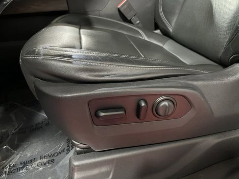 Used 2020 GMC Sierra 1500 SLT w/ SLT Premium Package image 24