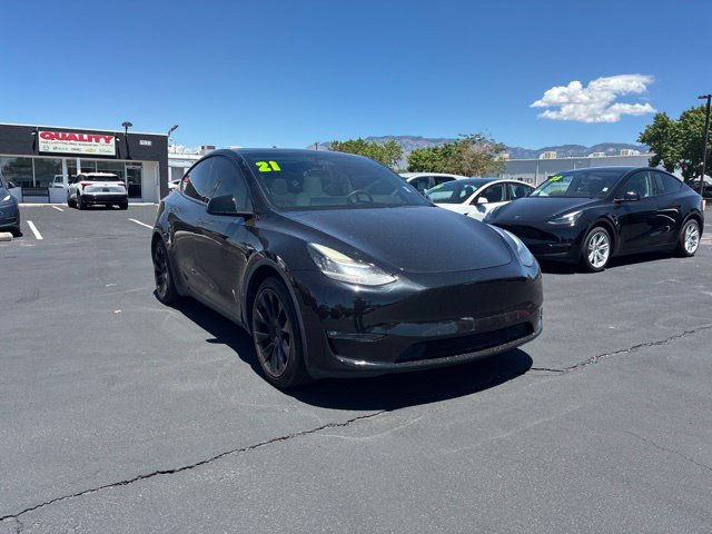 Used 2021 Tesla Model Y Long Range AWD/4WD image 1