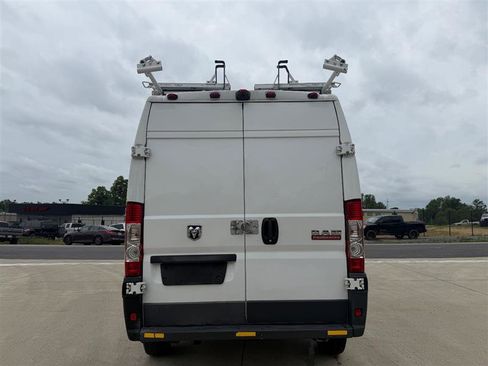 Used 2017 RAM ProMaster 2500 FWD image 4