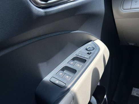 New 2026 Hyundai Venue SEL FWD image 11