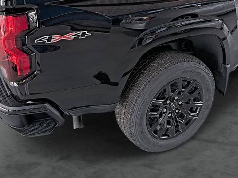 New 2026 Chevrolet Colorado W/T w/ WT Custom Package AWD/4WD image 13