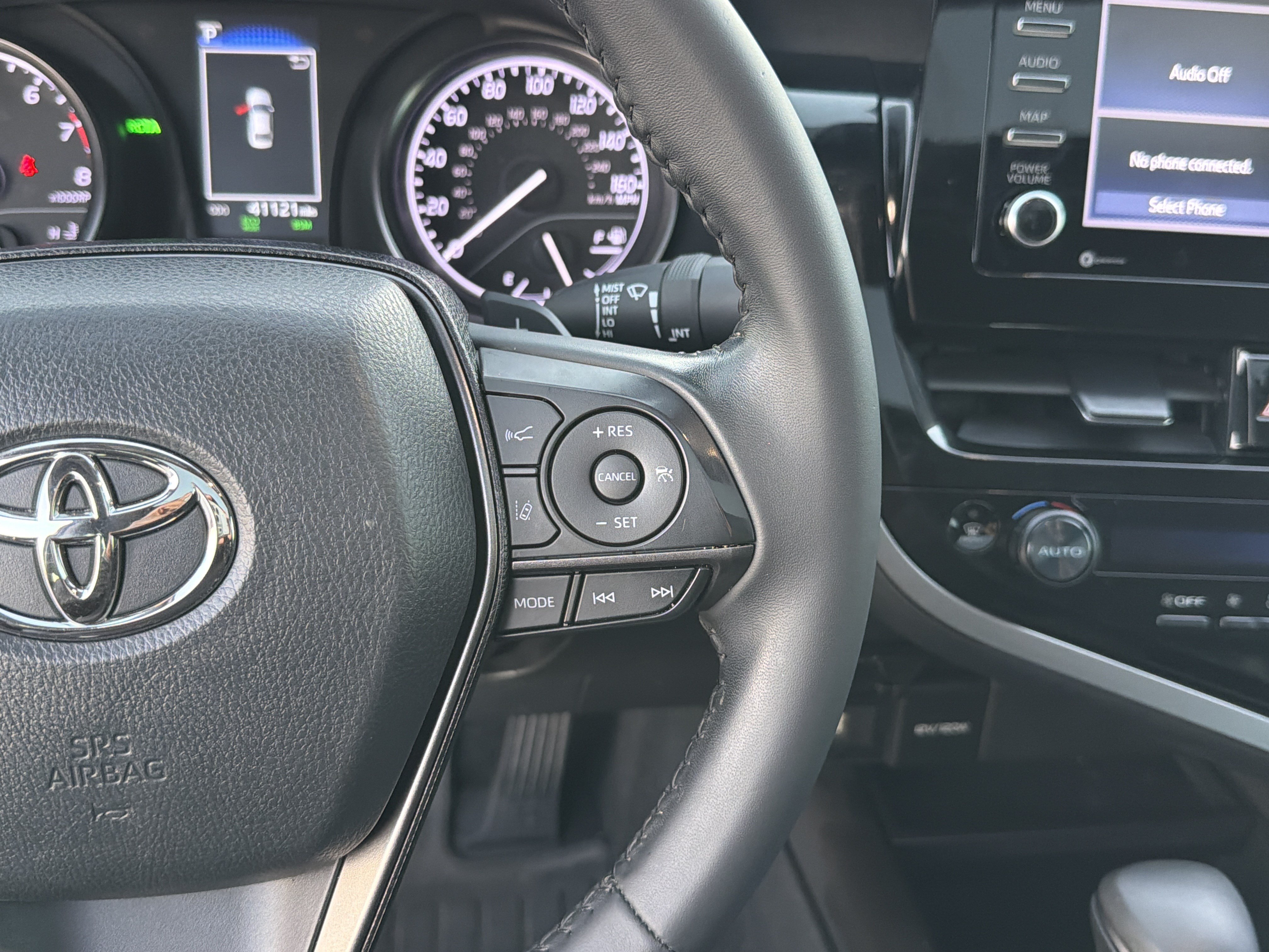 Used 2024 Toyota Camry SE w/ Convenience Package FWD image 20