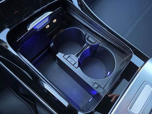 New 2025 Mercedes-Benz C 300 Sedan image 23