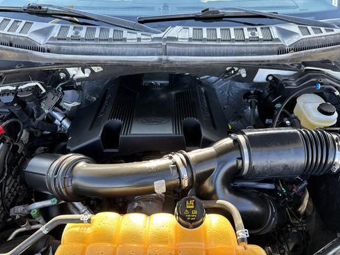 Used 2017 Ford F150 XLT w/ Equipment Group 302A Luxury image 18