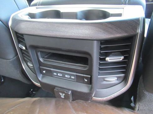 New 2026 RAM 3500 Laramie AWD/4WD image 15