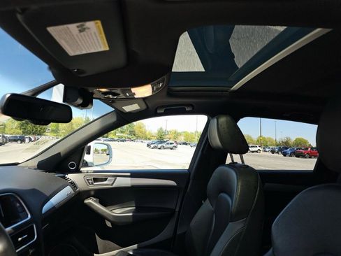 Used 2017 Audi Q5 2.0T Premium Plus w/ Technology Package AWD/4WD image 10