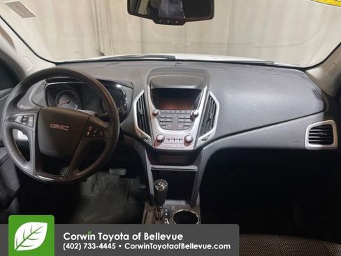 Used 2017 GMC Terrain SLE image 12