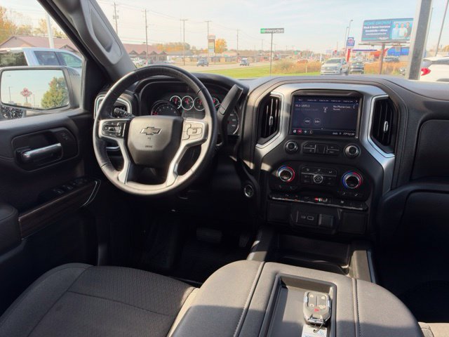 Used 2022 Chevrolet Silverado 1500 RST w/ Redline Edition AWD/4WD image 14