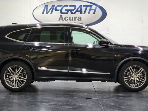 Used 2024 Acura MDX SH-AWD w/ Advance Package image 3
