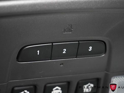 Used 2023 Chevrolet Traverse High Country AWD/4WD image 37