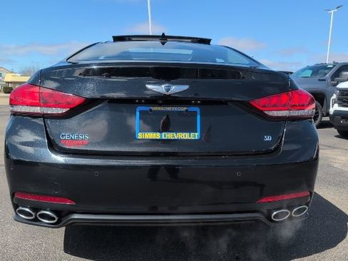 Used 2015 Hyundai Genesis 5.0 image 7