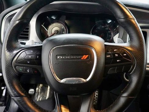 Used 2017 Dodge Charger R/T RWD image 12