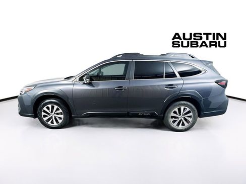 Used 2024 Subaru Outback Premium AWD/4WD image 4