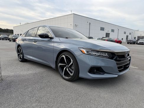 Certified 2022 Honda Accord Sport image 4