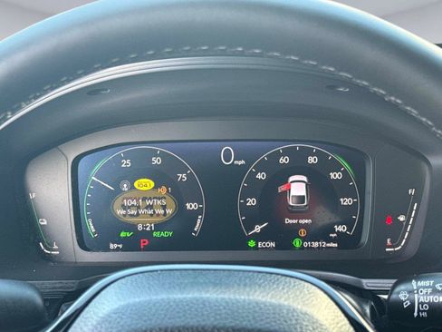 Certified 2025 Honda Civic Sport Touring image 28