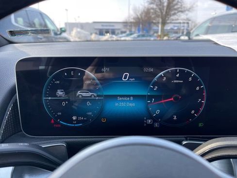 Used 2020 Mercedes-Benz GLB 250 4MATIC image 23