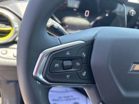 New 2026 Chevrolet Trax LT w/ Driver Confidence Package FWD image 17