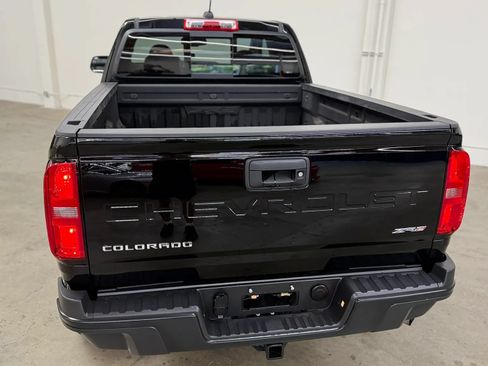 Used 2021 Chevrolet Colorado ZR2 AWD/4WD image 8