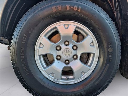 Used 2014 Toyota Tacoma 4x4 Double Cab w/ TRD Off-Road Package image 9