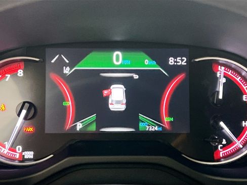 Used 2025 Toyota RAV4 XLE FWD image 23