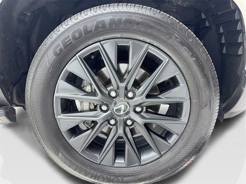 Used 2024 Lexus GX 550 image 51