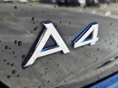 Used 2018 Audi A4 2.0T Ultra Premium w/ Convenience Package image 11