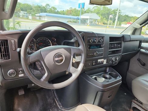 Used 2018 GMC Savana 3500 Extended w/ Driver Convenience Package image 11